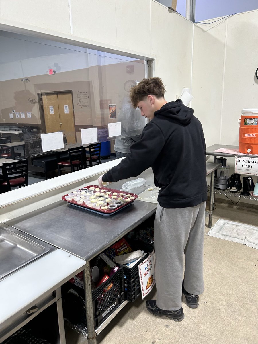 SeaGullFootball's tweet image. HALO!!!
Excited to announce we served 56 people today!

#GoGulls | #Community