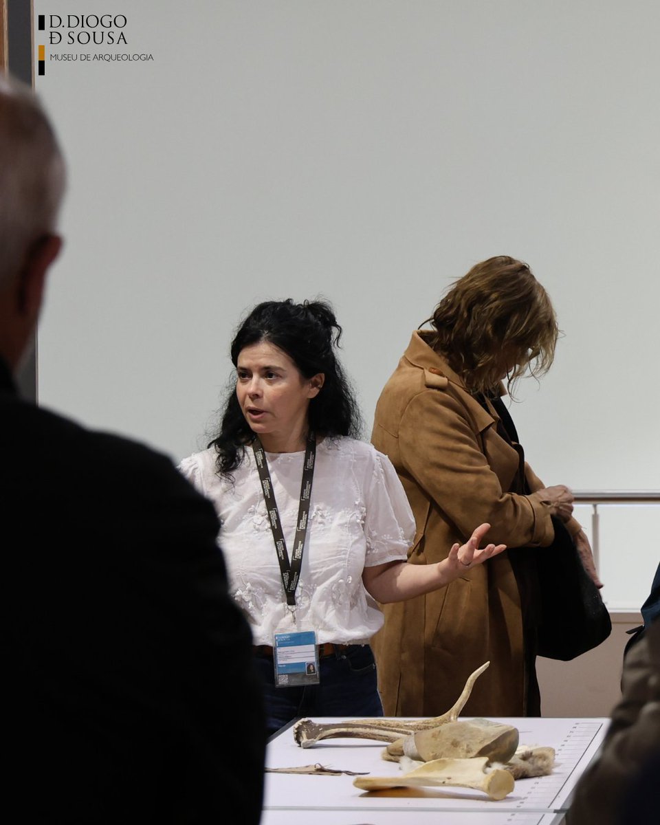 MuseuDDiogo's tweet image. [O Museu em ação]

Durante esta semana, o Museu de Arqueologia D. Diogo de Sousa recebeu, em duas sessões, a visita dos estudantes da Academia Sénior de Braga que se centrou período cronológico compreendido entre o Paleolítico e o Calcolítico da nossa região.

#MADDS #MMP