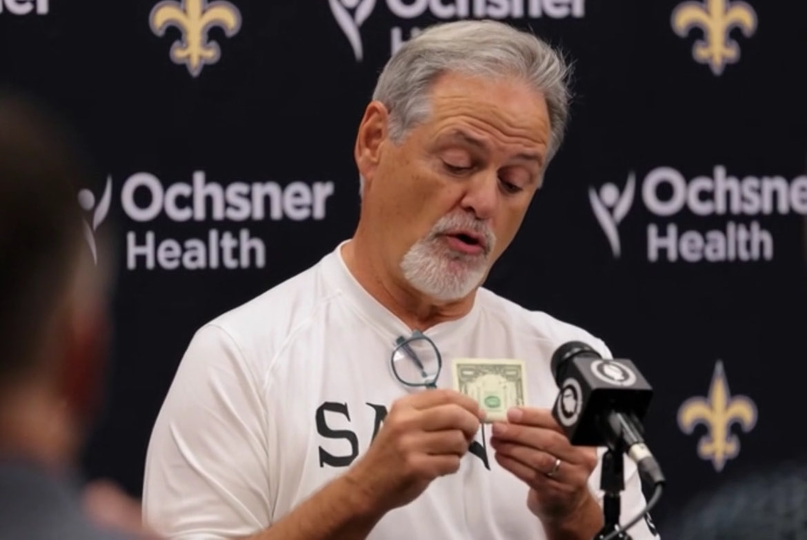 “This is grade A 100% pure Colombian cocaine, ladies and gentlemen... Disco shit...”