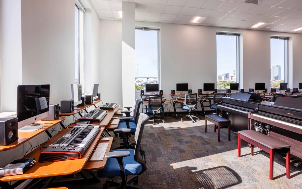 SourceBLDG's tweet image. Today's Thursday Throwback revisits the I.M. Terrell Visual and Performing Arts Center. Located in Fort Worth, TX., this renovation and new construction project is now a state-of-the-art facility for all students who have interest in the arts and STEM.
#SBG #TBT #FWISD #Corgan