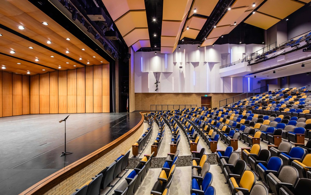 SourceBLDG's tweet image. Today's Thursday Throwback revisits the I.M. Terrell Visual and Performing Arts Center. Located in Fort Worth, TX., this renovation and new construction project is now a state-of-the-art facility for all students who have interest in the arts and STEM.
#SBG #TBT #FWISD #Corgan