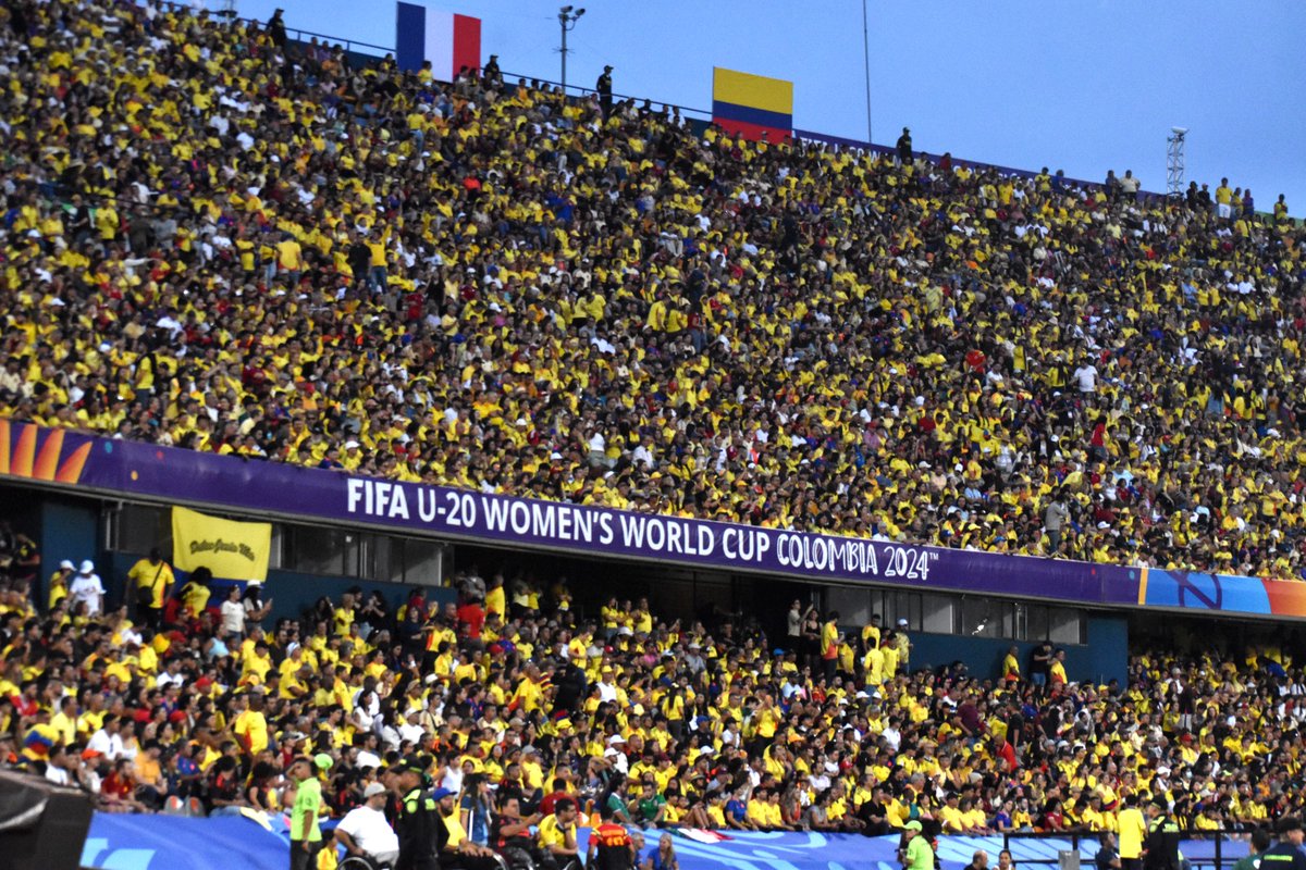 pelotasdedanira's tweet image. #Medellín ✊| Este 25 de octubre se efectuará el foro: mujeres, fútbol y cuerpos en las canchas, un espacio de encuentro y resistencia en Medellín.

Conoce todos los detalles aquí:
👉laspelotasdedanira.com/juntanza-de-mu…