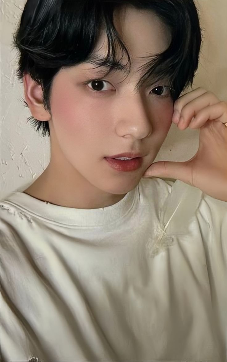 soobinswirlz's tweet image. oh my god please keep doing soobin's blush like this.