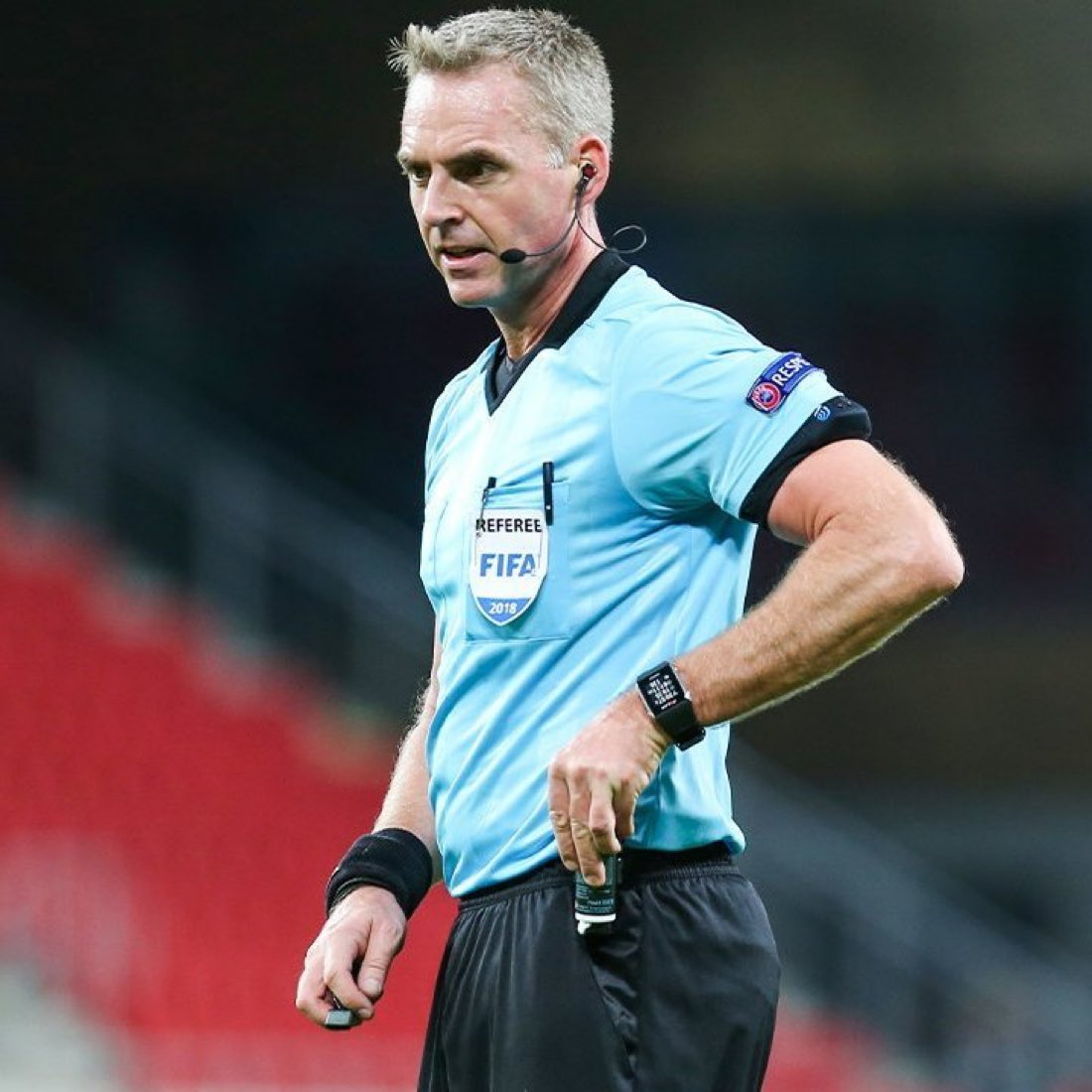 Bu Nasıl Hakem ? 

#Fenerbahçe
#Stuttgart