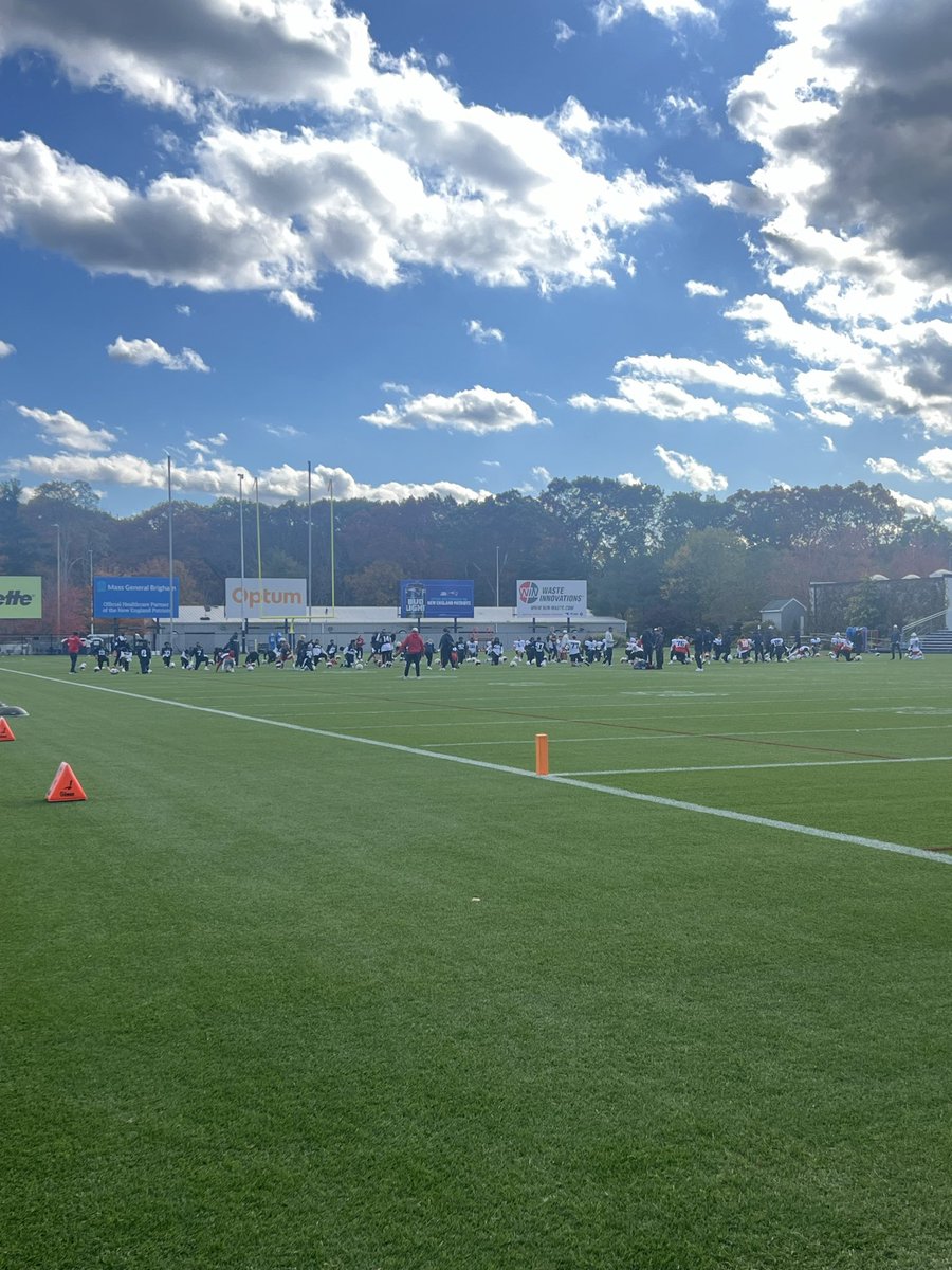 EDGE Elijah Ponder (knee) and S Craig Woodson (ankle) returned to #Patriots practice on Thursday. 