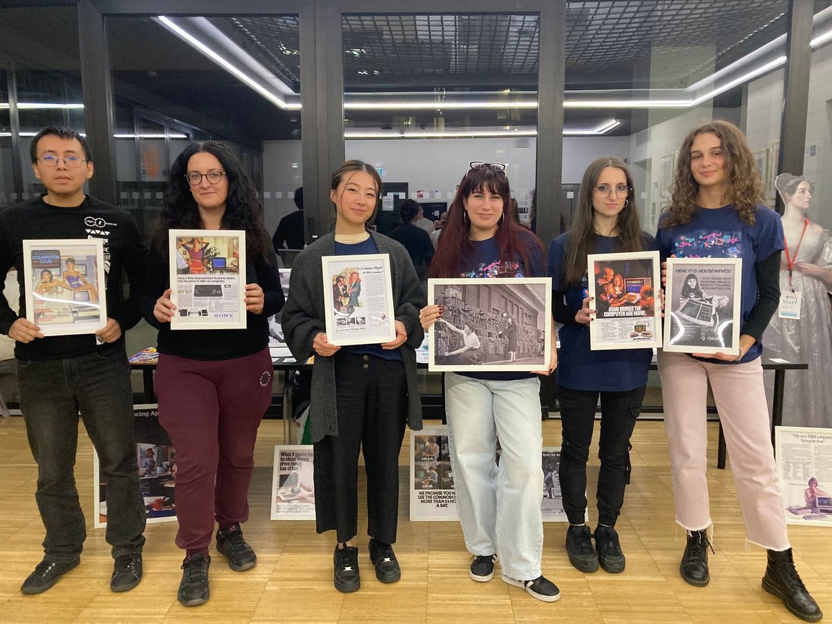 Mupin_It's tweet image. I nostri splendidi volontari e volontarie!!
#adaday #adalovelaceday #Torino