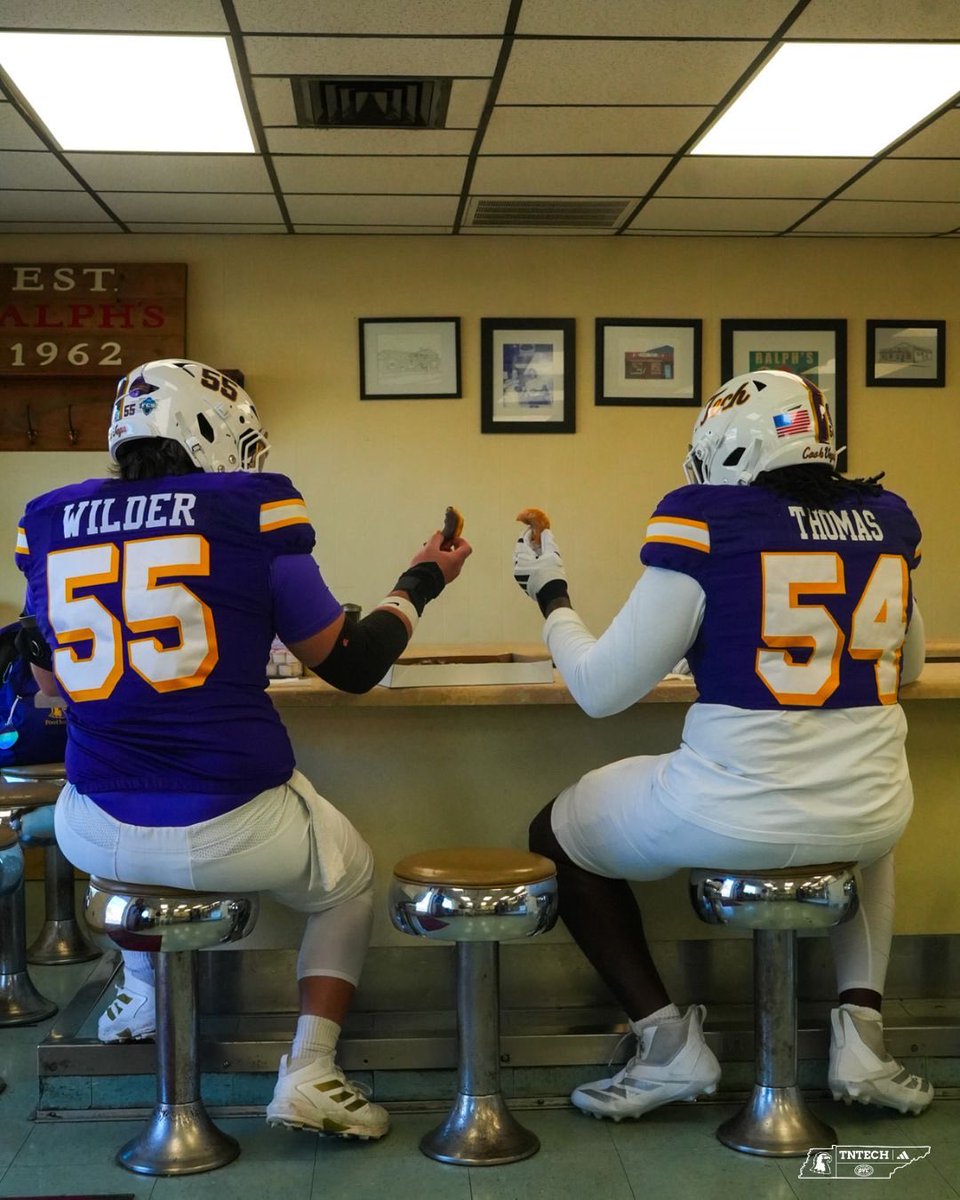 TNTechFootball's tweet photo. Pads on, Pastries up.
#GAMETHREADS
#AimHigh | #WingsUp https://t.co/MTTuvFXVzx
