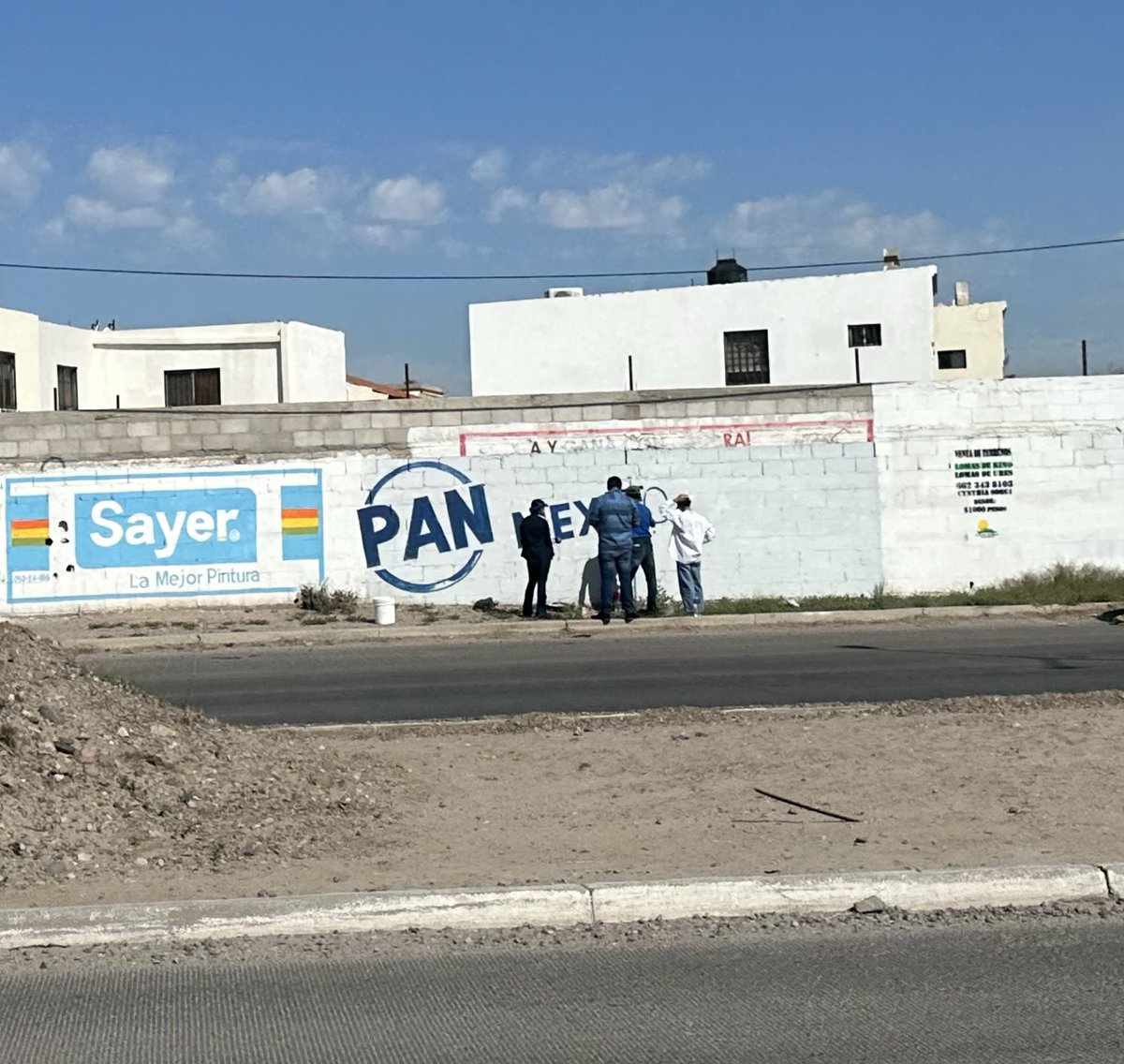 En cada colonia
En cada zona
En cada sección 
En la ciudad 
En el área rural 
En el poblado
En Kino 
En San Pedro 
El <a href="/PAN_Hmo/">PAN Hermosillo</a> está en TODO HERMOSILLO!

Gracias Secretaria <a href="/Anapaulavejar18/">Anapaula Vejar</a>, a darle!

#RelanzamientoPAN