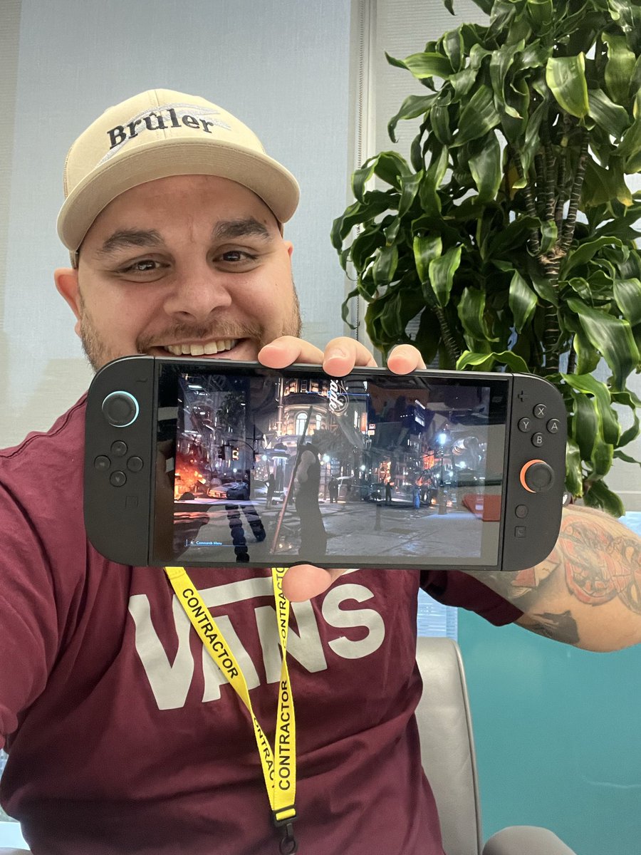 ts__villa's tweet image. [PR/INVITE]

Thank you so much to @SquareEnix for making this dream come true ❤️

I got to meet the one and only Naoki Hamaguchi!!! 

I got to play Final Fantasy Remake Intergrade on Nintendo Switch 2 and Xbox X/S 

Unreal day at the Square Enix Offices 

#NintendoSwitch2 #FF7R