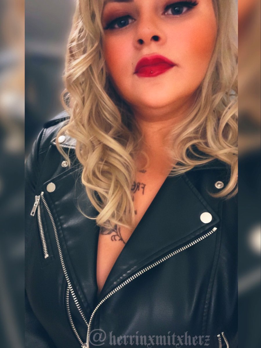 Du nennst es Anziehung.
Ich nenn es Macht.
Und du wirst tun, was nötig ist, um dich wieder ruhig zu fühlen. 😈