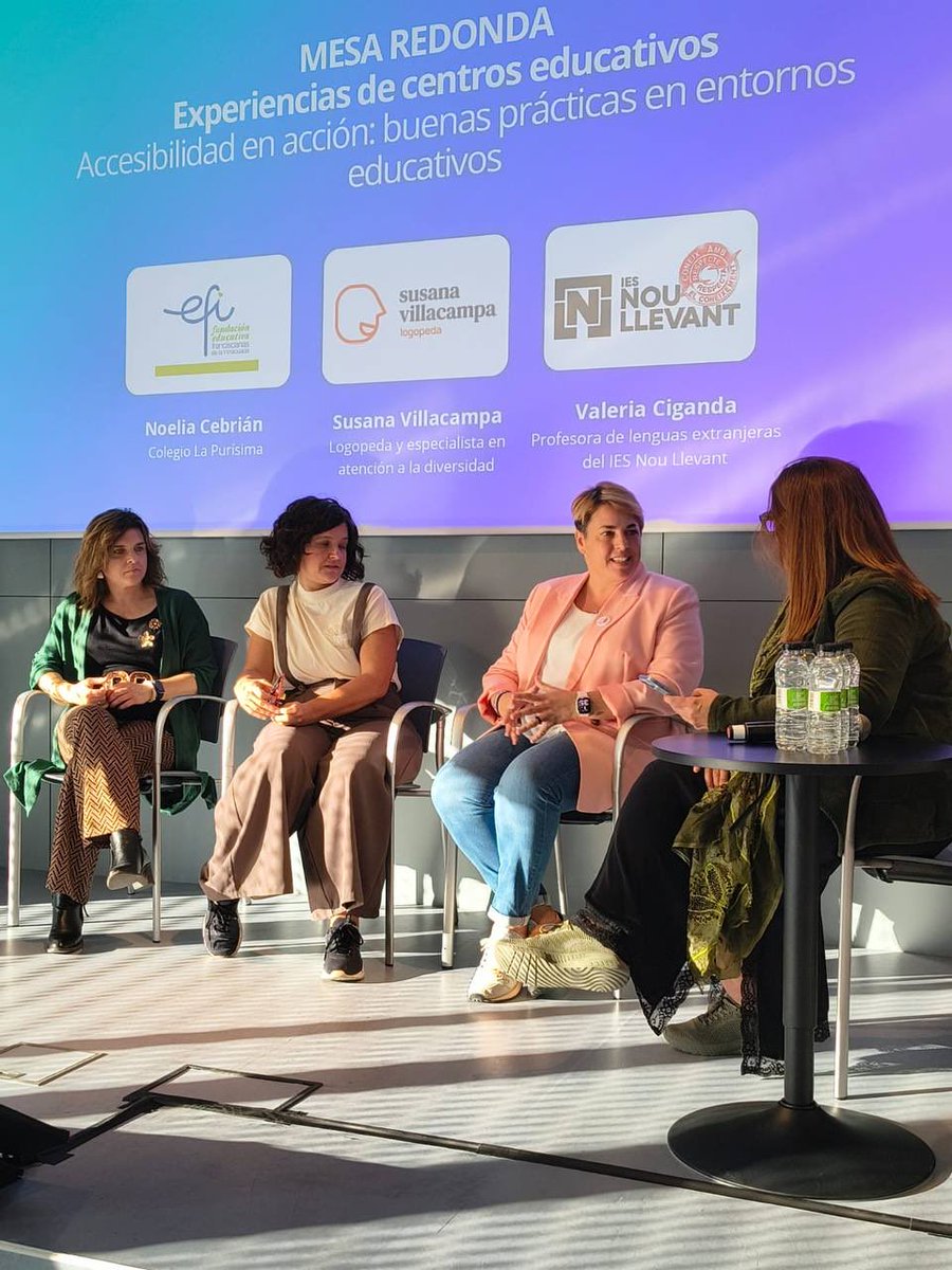 Hoy hemos disfrutado de1tarde hablando d accesibilidad y NEE. Q necesarios son estos encuentros!!Gracias <a href="/EdutechCluster/">Edutech</a> <a href="/Mujerlideredu/">MUJERESLIDERESEDUCACION</a> x hacerlo posible! Un gusto enorme compartir mesa con Susana Villacampa у Valeria Ciganda
Seguimos!!!! Porque si se puede!!! #educacionespecial
