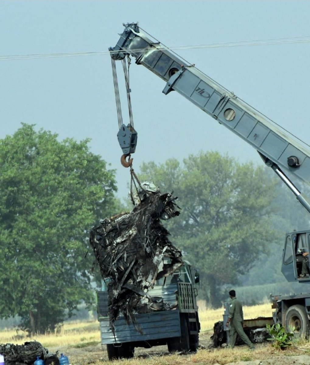 Incompetent pilots... 👇🏻