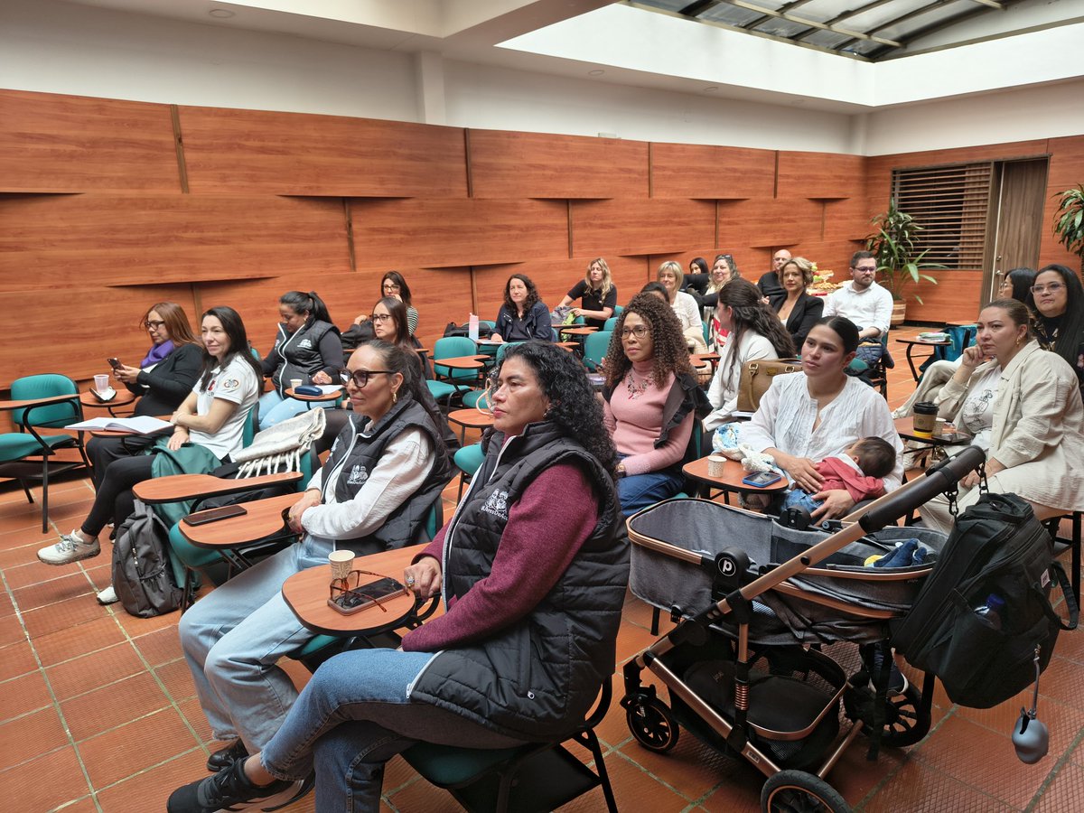 #AgendaUNEB Reunión Red UNI Mujeres Colombia. Bogotá D.C. <a href="/soyporquetueres/">Andrea E. García 🐝</a> <a href="/unebcolombia/">UNEB</a> <a href="/MujeresUniColom/">RedUniMujeresColombia</a> <a href="/uniamericas/">UNI Américas</a> <a href="/marcio_monzane/">Marcio Monzane 🇧🇷🇨🇴🇺🇾</a> <a href="/cutcolombia/">Central Unitaria de Trabajadores</a> <a href="/uniequal/">uniequal</a>