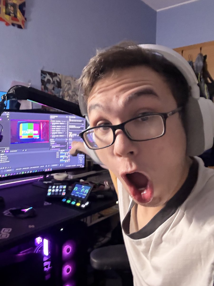 RandomBeans_'s tweet image. Woah a Beans stream??? No way!

Lets talk about TwitchCon and have some fun! 
twitch.tv/randombeans_