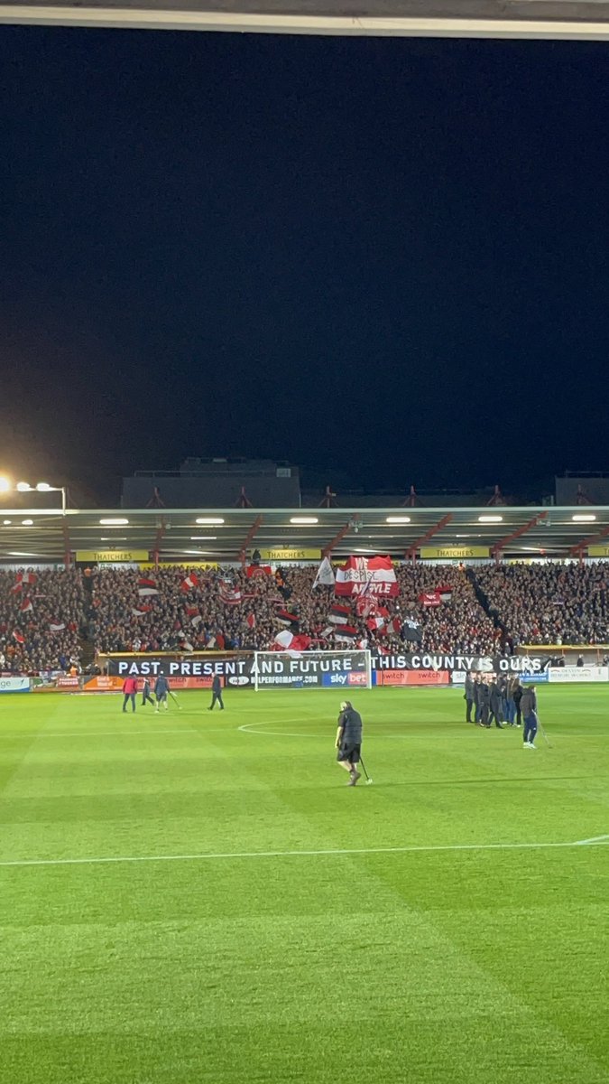 ellaprowse's tweet image. corrr what a display that is 🤣🤣 #pafc