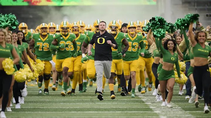 I will be in eugene this weekend October 25th!! Sco Ducks🦆 
<a href="/oregon__updates/">Oregon Updates</a> 
<a href="/oregonfootball/">Oregon Football</a> 
<a href="/AllenTrieu/">Allen Trieu</a> 
<a href="/Rivals/">Rivals</a> 
<a href="/247Sports/">247Sports</a> 
<a href="/RyanSnyderOn3/">Ryan Snyder</a> 
<a href="/GregSmithRivals/">Greg Smith</a>