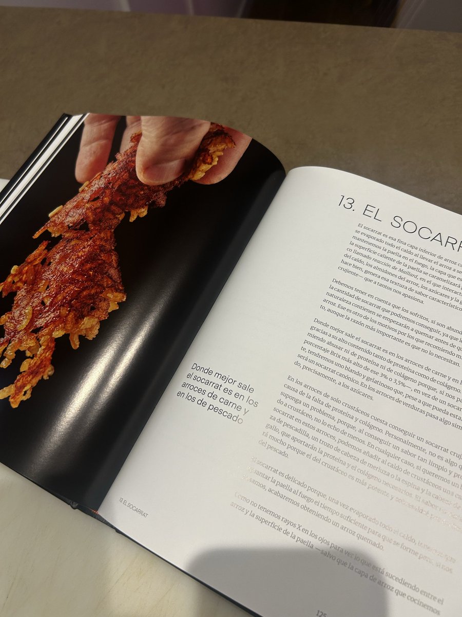 Esto de <a href="/cook_obsession/">cook_obsession</a> . Una maravilla para quien guste de hacer arroces y todo lo que rodea tan noble menester.