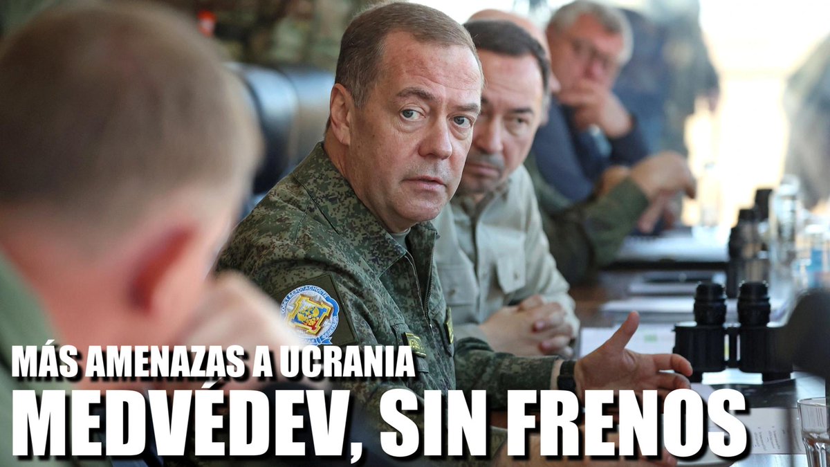 EsteparioTotal's tweet photo. Medvédev también se ha sumado a las amenazas... os lo cuentan todo Dasha y Masha que yo estoy para el arrastre. https://t.co/3RpUMwv5HD ¡Hasta mañana! Pero no te vayas sin retuitear o si no el señor de la miniatura se te aparecerá en sueños... tú mismo. https://t.co/FTaZQ0RBpm
