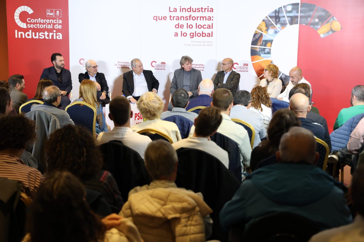 🔴 Conferencia Sectorial de Industria.

<a href="/cmmsoria/">Carlos Martínez Mínguez / ❤️</a>: "El modelo de éxito de Miranda puede ser extrapolable a otros territorios".

"Si Castilla y León es la Abu Dabi de las renovables, debe haber algún retorno de esa energía".

Más info.👇
psoecyl.com/8w/2025/10/23/…

#AtréveteAlCambio