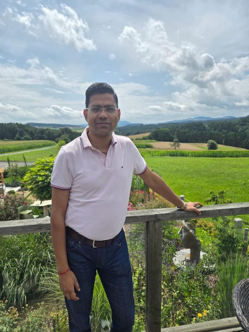 ankitjain_201's tweet image. #FunFriday

Friday isn’t the end of the week—it’s Mother Nature’s way of saying log out, step out &amp;amp; feel the wind mess up your hair.

Deadlines can wait, but sunsets won’t. Go live a little, the weekend’s waiting at your doorstep. 🎁🌸

#FunFriday #WeekendVibes #NatureTherapy