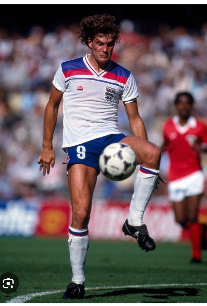 <a href="/FittedForFans/">FittedForFans</a> Iconic