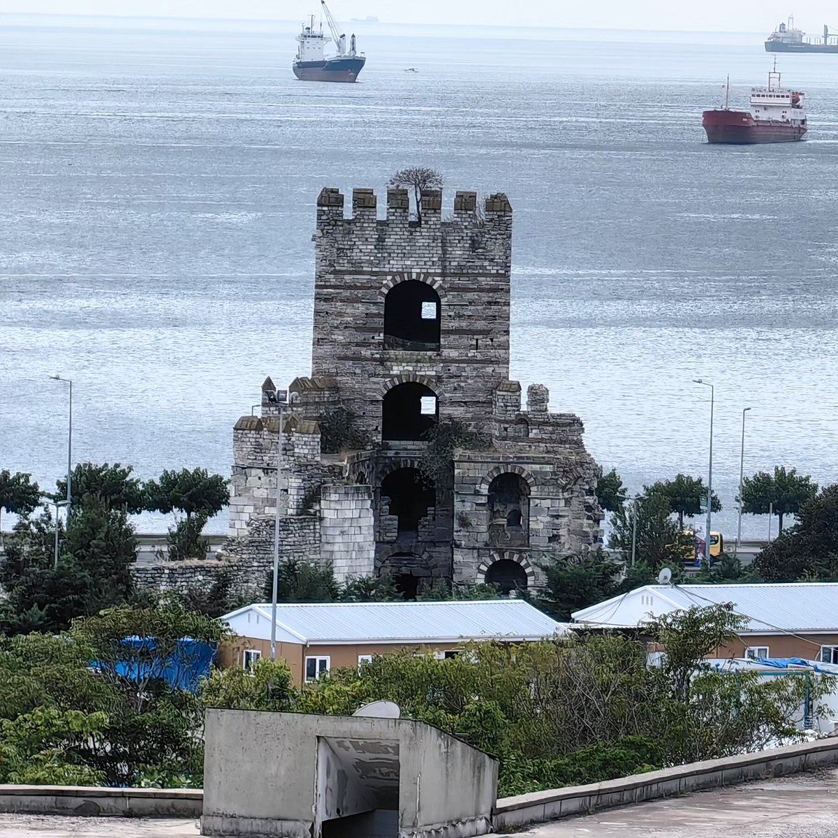 The Hidden Face of Istanbul tweet media