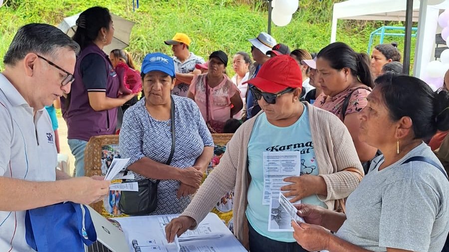 #SRIzonal7

En el cantón Yantzaza, provincia de #ZamoraChinchipe, brindamos atención y asesoría tributaria a la ciudadanía.

#BrigadaMóvil
#ElNuevoEcuador