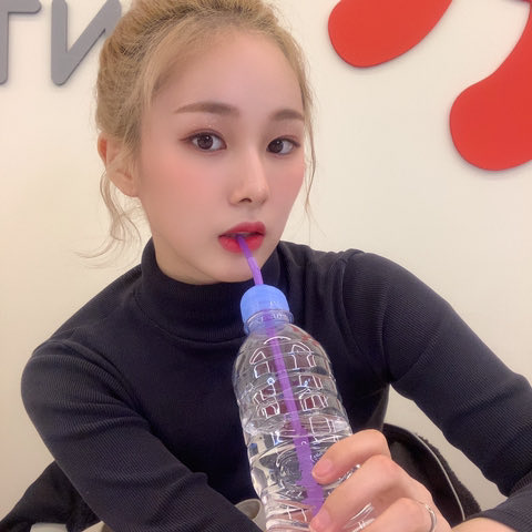 timetomia's tweet photo. 201024 fancafe

나 왔슈!

오늘 물 좀 많이 먹었슈?!?!

#에버글로우 #EVERGLOW #미아 #MIA https://t.co/fLD9cilz7L