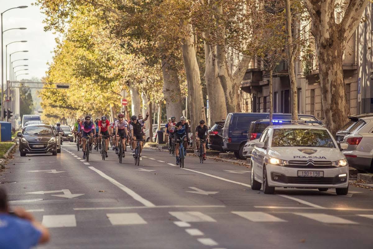 Neki dan bilo 6 godina kako je završen put oko svijeta. Krenuo s 97, vratio se s 80 kg. 

133 dana, 6 sati i 10 min za 29 061 km. 

Na kraju vrhunski doček, počevši od <a href="/Kjukar/">Robert Širola</a> i ekipe u Danama.

Iskustvo i pothvat koji se radi jednom ili nijednom.