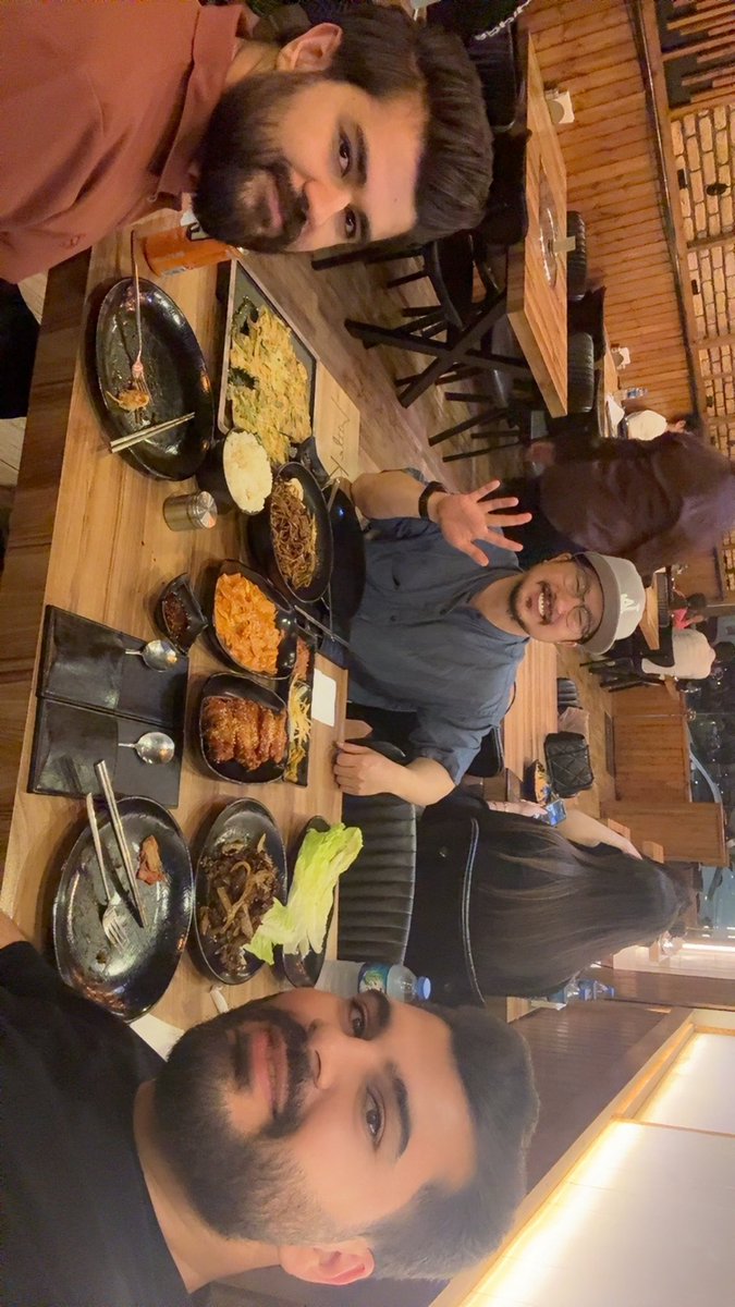 hama___taha's tweet photo. Testing koran food for first time 😃 https://t.co/3KTbki03ZY
