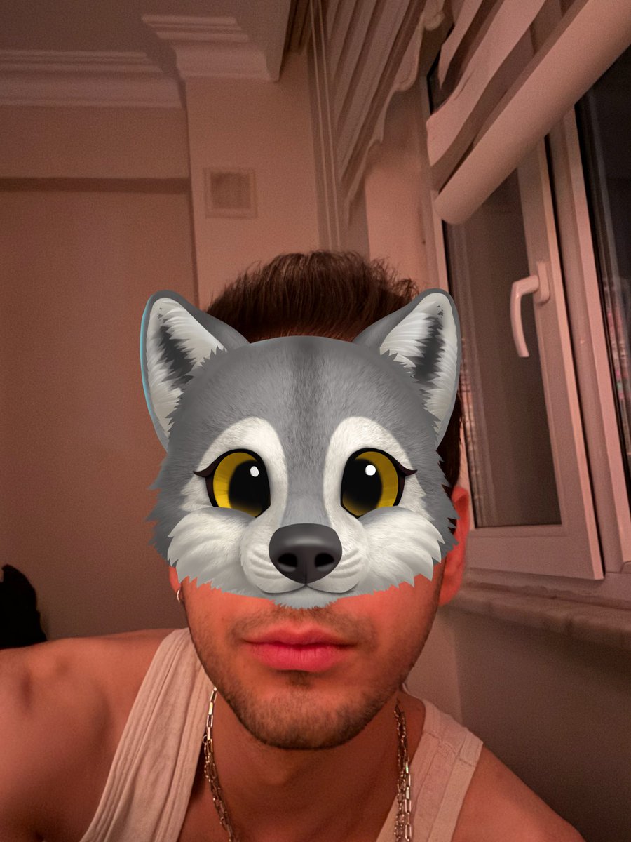 Bu fotoğrafı çekerken Manifest grubunun Manifest şarkısının “Dudaklarıma focus acaba ne diyor?”
Kısmı denk geldi