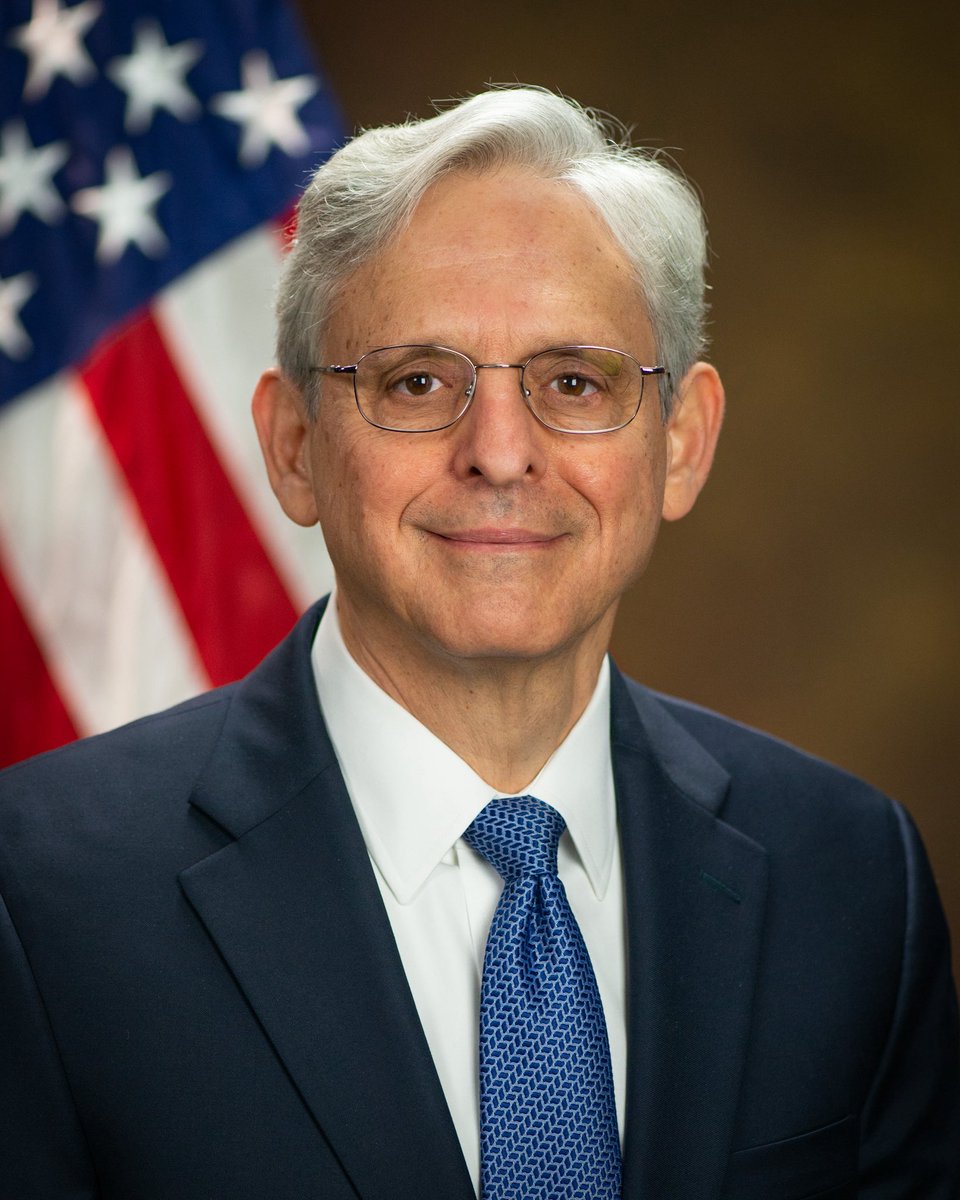 C_3C_3's tweet image. Chris Wray
Lisa Monaco
Merrick Garland
All 3 personally signed off on Artic Frost and the Mar a lago raid.
They were spying to see what people knew about their operations and raiding to see what Trump had on their operations.
Defensive moves.
All 3 belong in prison.