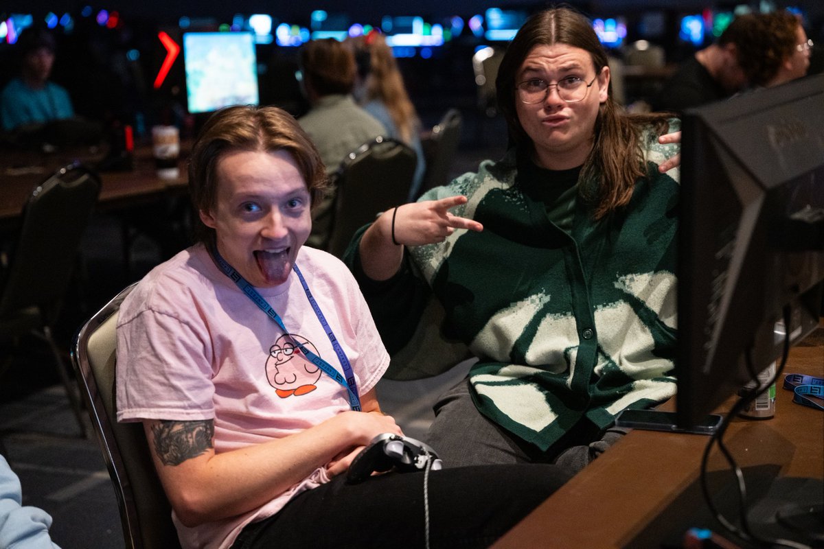 Signolowes_Reroll tweet media