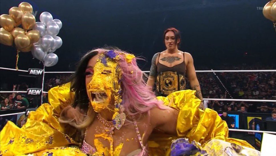 WrestlePurists's tweet image. NOW ON YOUTUBE 🚨
FOR MEMBERS 🔴
#AEWDYNAMITE REVIEW -
w/
@Hey_Its_Tempest
@SatNextTo
• Okada vs Bandido Main Event
• Stat & Harley Spoil Mercedes’ Title Celebration
• Womens Tag Title Bracket Revealed
+ More!
RT | LIKE | BECOME A MEMBER