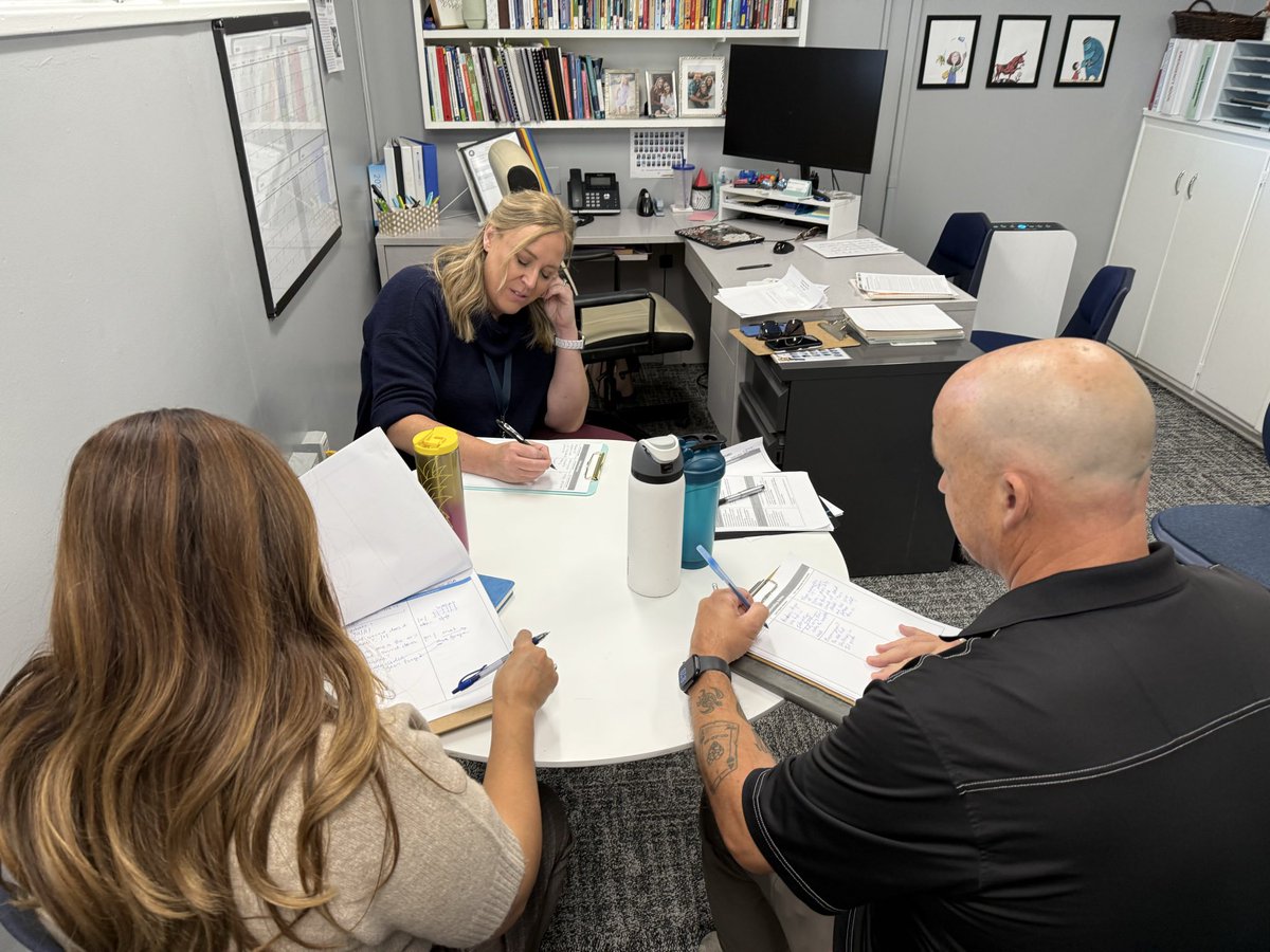 SBUSD principals engaged in reflection during our PLN equity walks &amp; generating next steps . TY <a href="/EmoryEagles/">Emory Academy</a> for hosting us and TY <a href="/oneontaSBUSD/">Oneonta SBUSD</a> &amp; <a href="/berry_bears1/">Berry_Bears1</a> <a href="/SBUSD_NEWS/">SBUSD NEWS</a> <a href="/RMontielPamela/">Pamela Reichert-Montiel</a> <a href="/Brenda03Robles/">BrendaRobles</a>