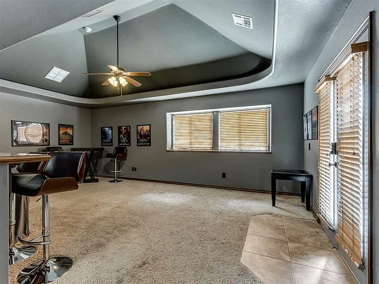 Aaron Pogue tweet media