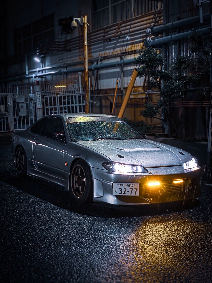 aknd125's tweet photo. 似合うかドキドキしながらつけたバーライト、意外と悪くない😕☺️

#s15 #silvia #240sx #NISSAN https://t.co/mvJoiPGWaO