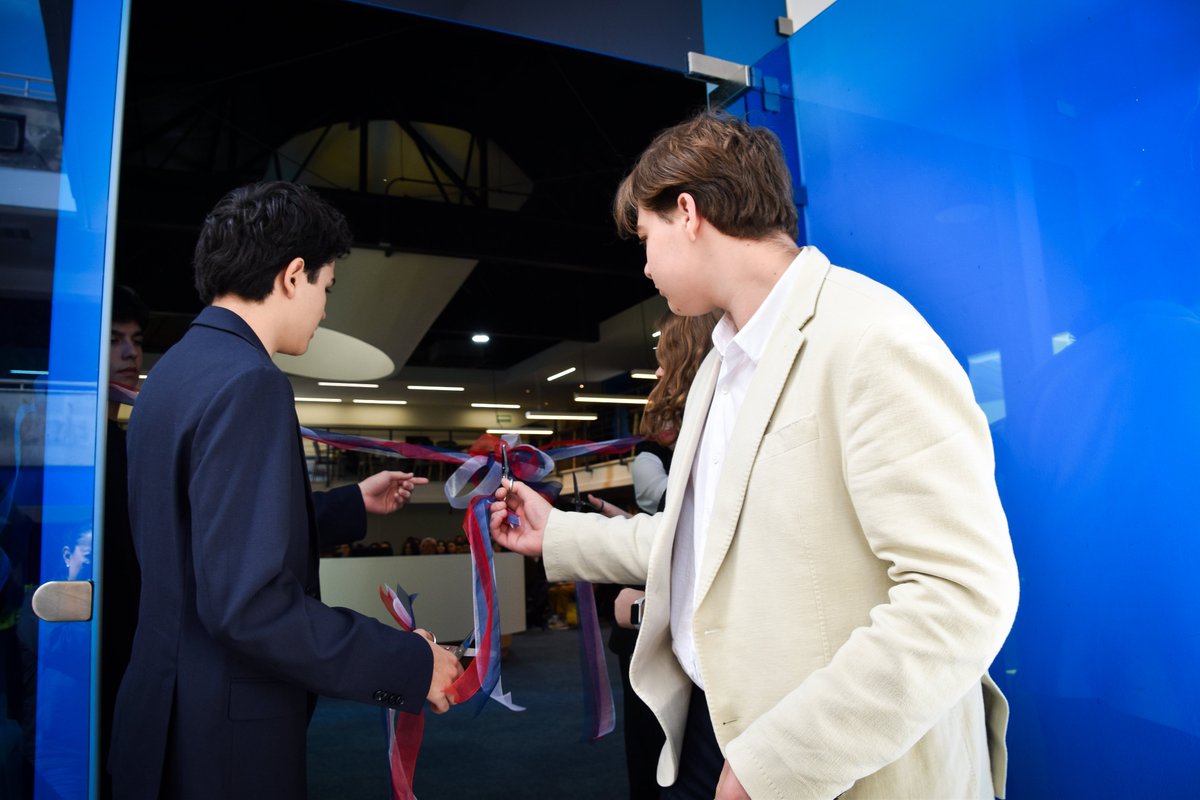 americanopuebla's tweet image. We proudly inaugurated the Guillermo Jenkins Anstead #MediaCenter, a vibrant space designed to spark curiosity, creativity, and collaboration. 

Learn more: cap.edu.mx/eng/evento-sin…

#HighSchool #WorldClassEducation