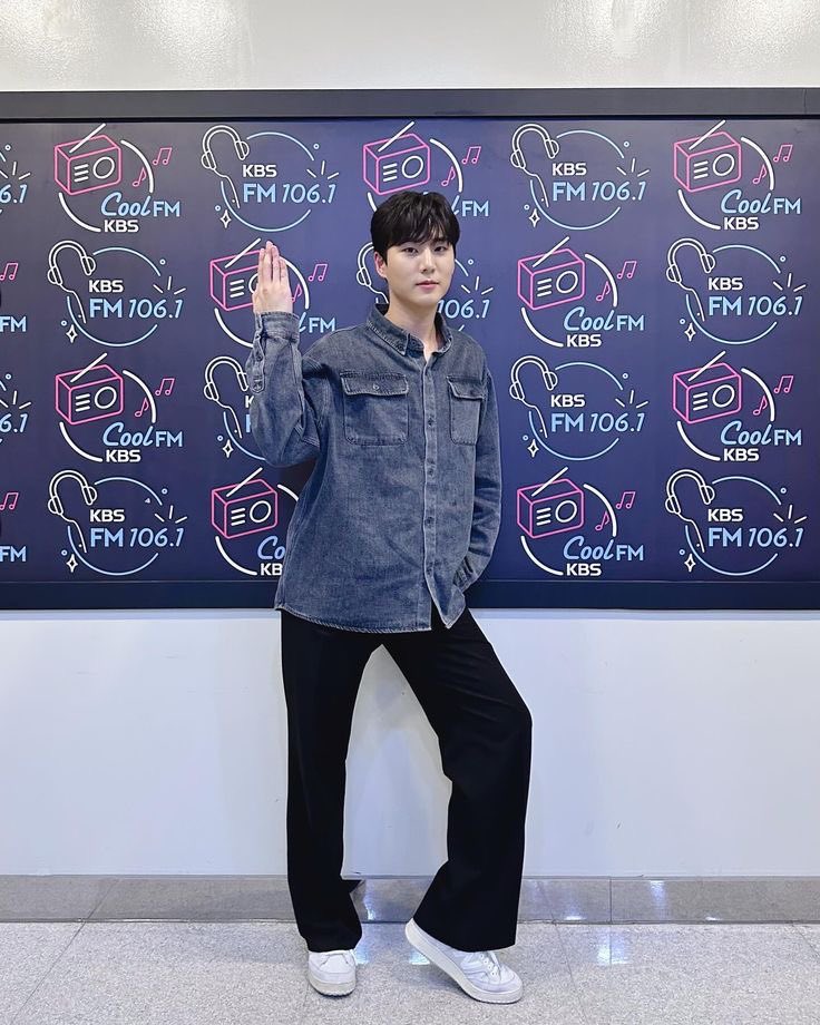 숙취있어?
  ㄴ없어
할말있어?
  ㄴ없어
투표했어?
  ㄴ

#2025MAMAVOTE #DAY6
1 rt = 1 vote
🗳️1차 투표 10.26 23시 59분까지➿