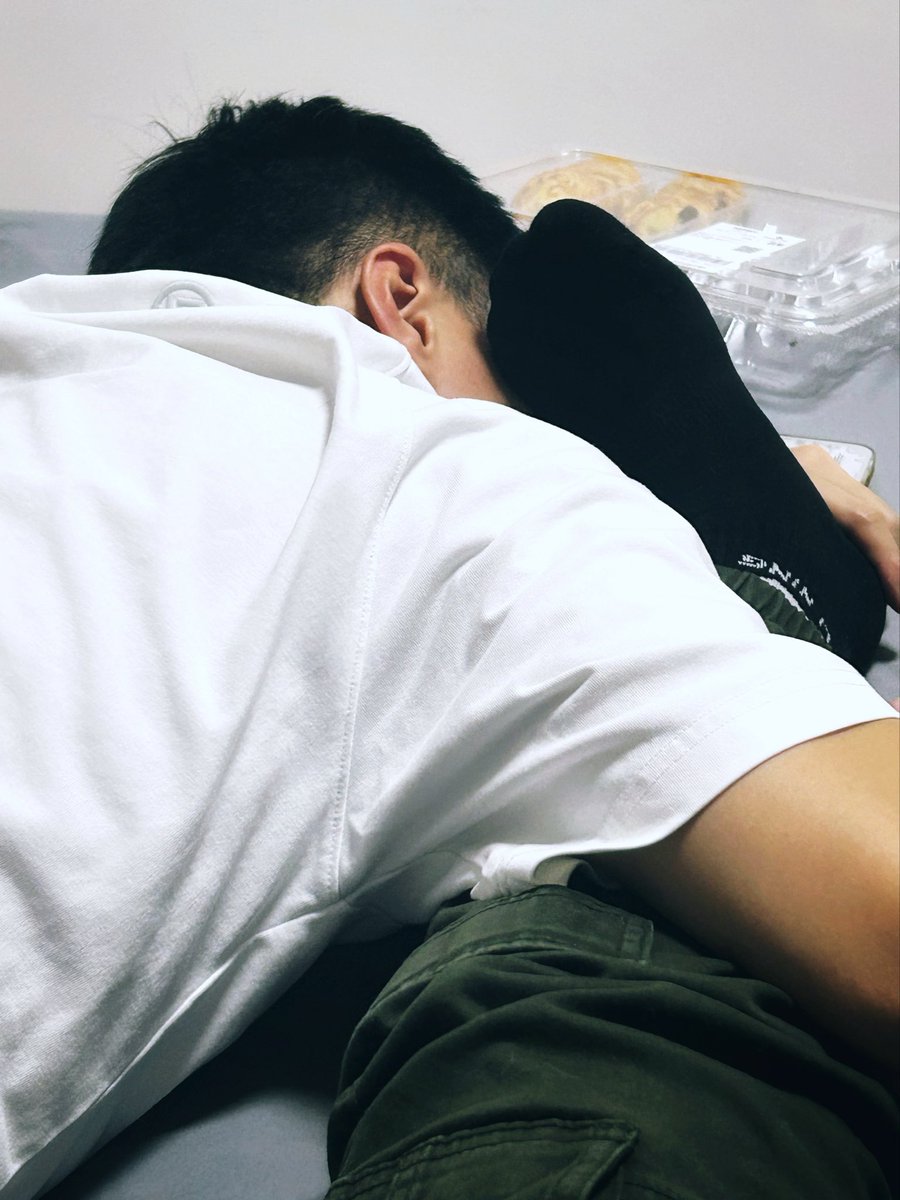 还是老婆 <a href="/lvan33366306/">lvan</a> 的味道最上头，一闻到就发情，比R还管用。