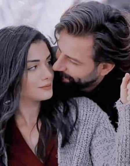 دامَ اﻟمسَآ مآخذ منَ أنسامہ آنفاسّ 
بتنفـسہ بـ اﻟحُب وَ أسـكنْ مسـاهَہ