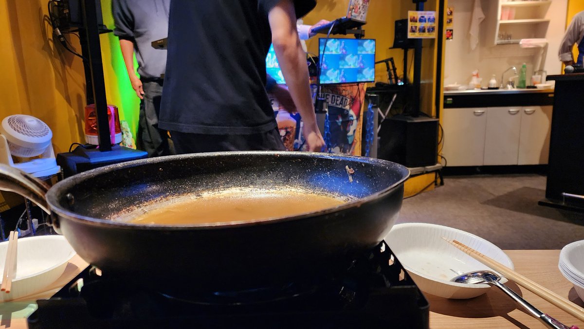 #ここエン 10月回ありがとうございましたー✨️無事におでん出汁まで枯れました🍢今日はまったり楽曲多めでおでんも進む😆次回は11/26になります！鍋です！なんでも煮込んでいきましょう🍲