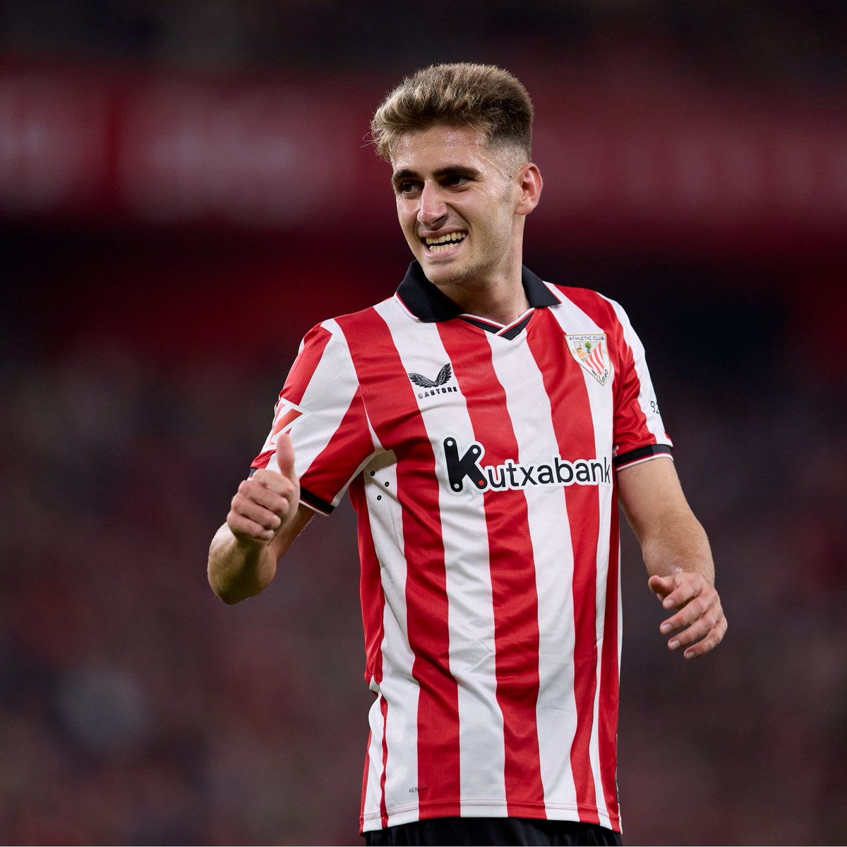 <a href="/robert10navarro/">Robert Navarro</a> vaya bacalao mas guapoooo

el que no chuta a puerta, no mete gol

Aupa #AthleticClub forever ⚽️

#ALLIRON