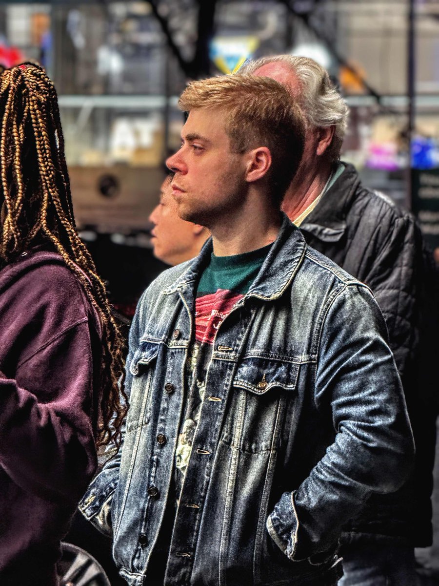 Luc // HiddenXperia tweet media