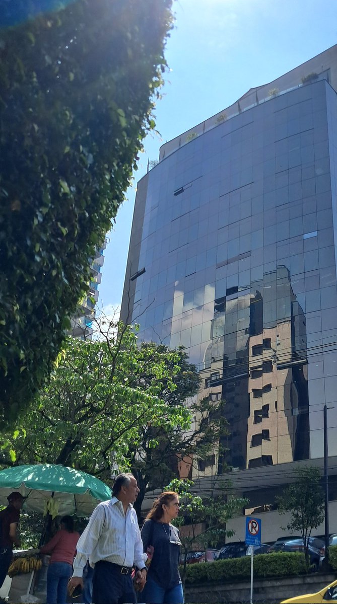 De Medellin y otros demonios.