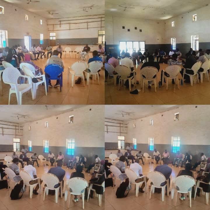 Together for better governance! 💪🏾
Mulanje CSOs &amp; District Council met to review #GESD 0.1 and plan for 0.2—focusing on accountability, collaboration &amp; impact. Proudly represented by #MULAYO in advancing citizen participation &amp; transparency. #GESD #Malawi
