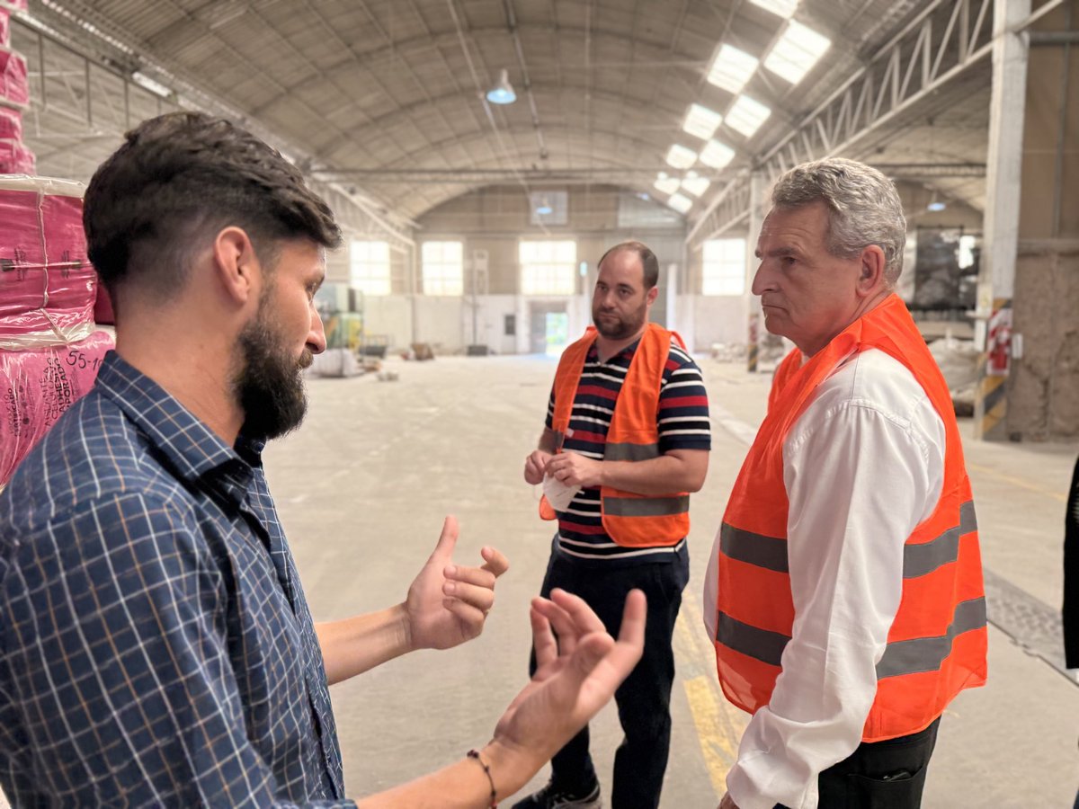 CON LA FUERZA DE LAS PYMES 🇦🇷

Eco Aislación es otra de las empresas santafesinas que nos enorgullece y muestra el potencial que hay en nuestra provincia. 

Esta PyME brinda soluciones de aislación de manera sustentable, colaborando con el cuidado del medio ambiente y el ahorro