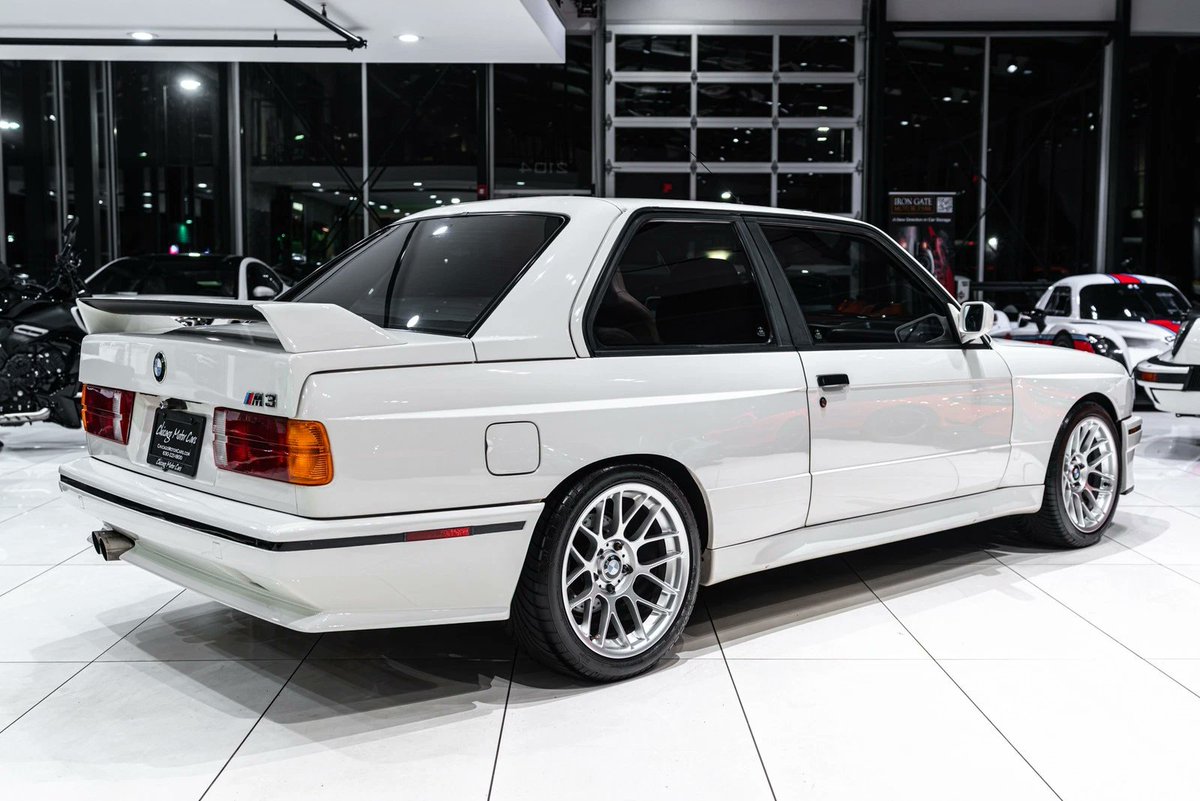 realUNICARNS's tweet photo. 1990 BMW M3 E30 for sale in the USA. Seller's eBay Ad: https://t.co/1aJNKGfQcU https://t.co/lHtRdkX5qs