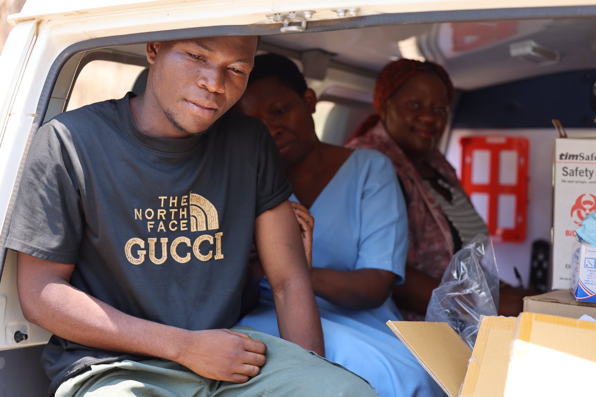 WHOMalawi's tweet image. “I am #protected. I was #vaccinated against the #Mpox #virus you can get #vaccinated too”