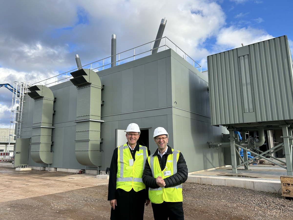 Klaus Müller tweet media